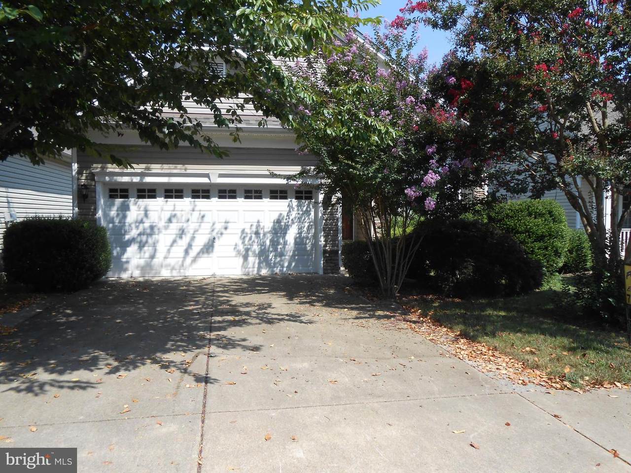 286 Bridgewater Circle - Photo 1