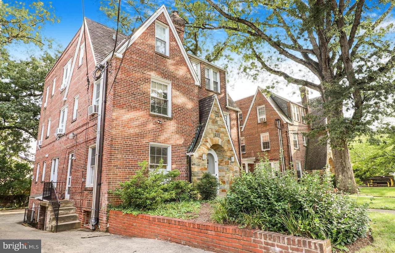 721 Erie Avenue - Photo 1