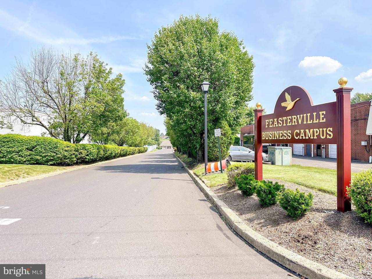 406 Pennsylvania Boulevard - Photo 1