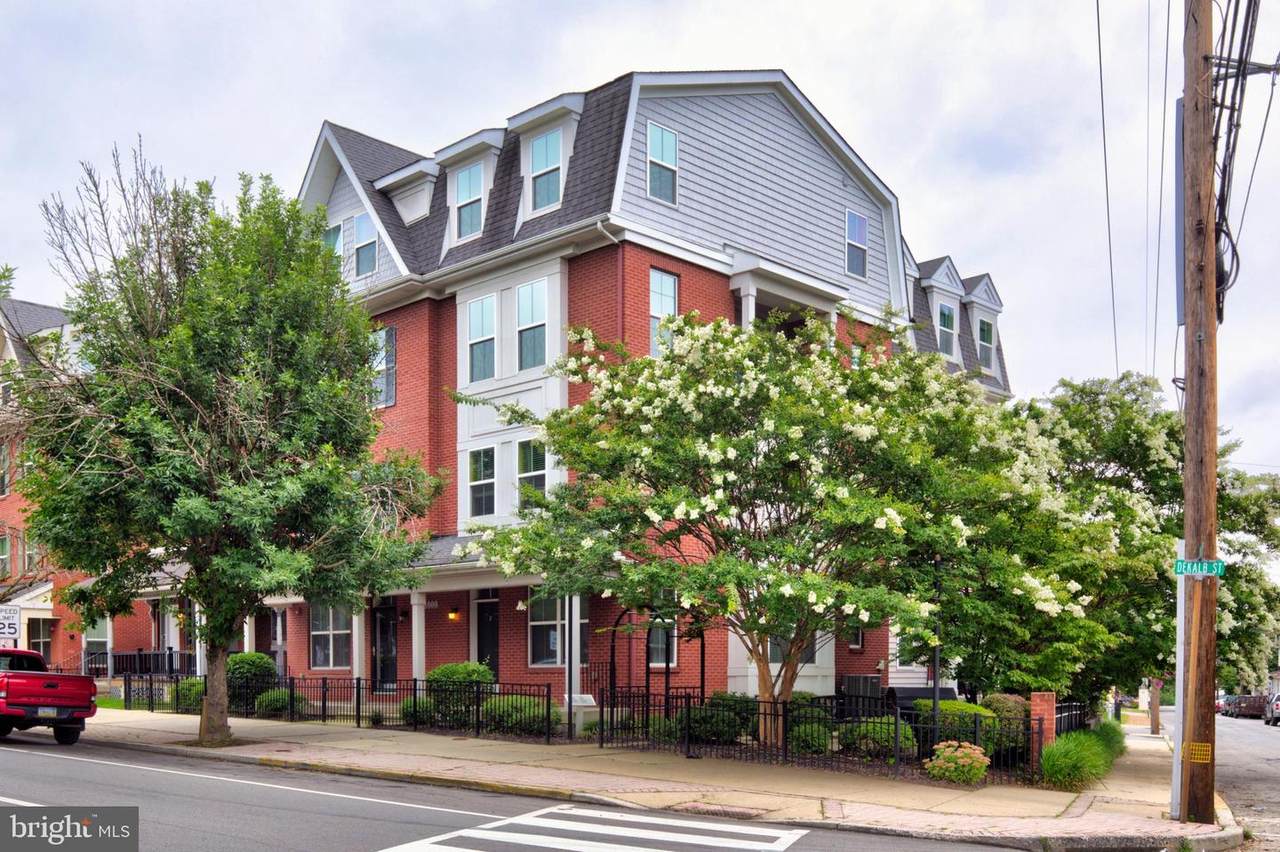 1000 Dekalb Street - Photo 1