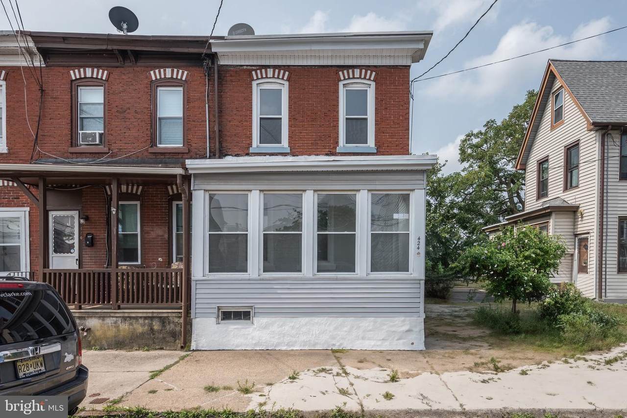 424 Hunter Street - Photo 1