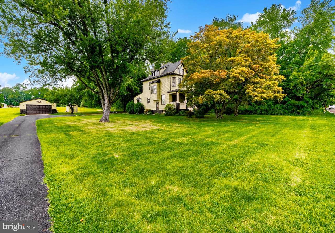 640 Mantua Boulevard - Photo 1