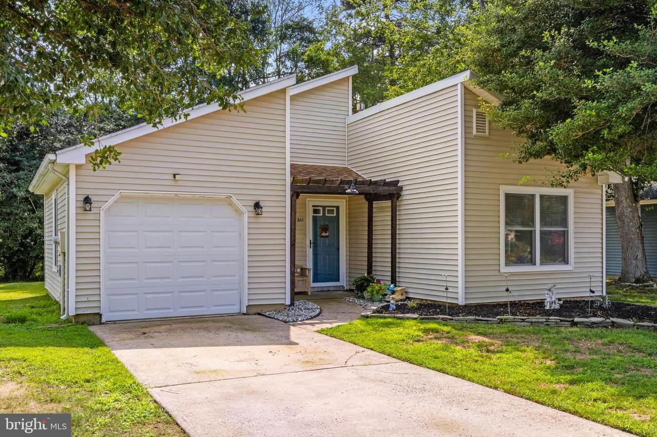 261 Yorktowne Drive - Photo 1