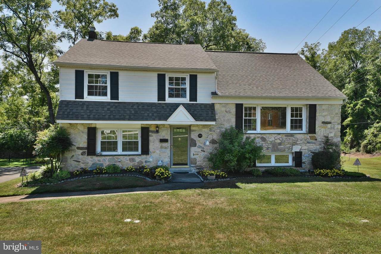 2106 Carolton Way - Photo 1