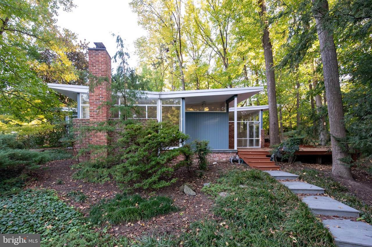 2227 Glasgow Road - Photo 1