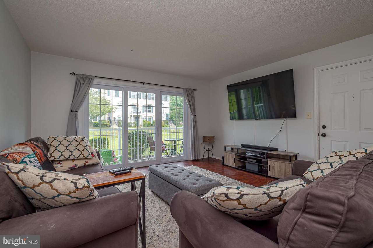 75 Chambord Court - Photo 1