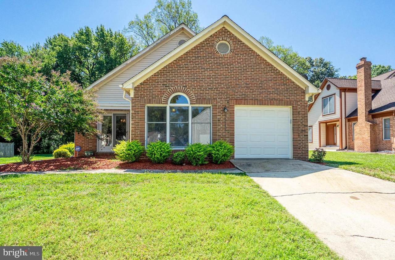 9217 Hobart Street - Photo 1