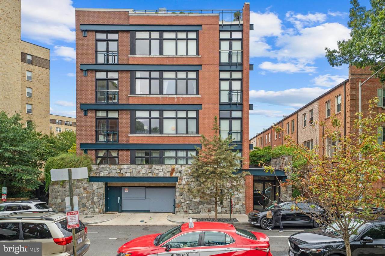 1654 Euclid Street - Photo 1