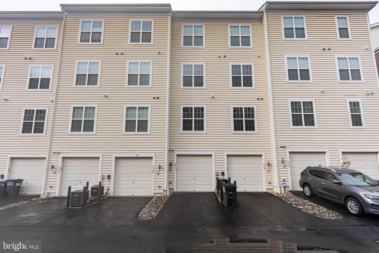 9561 Center Street - Photo 1