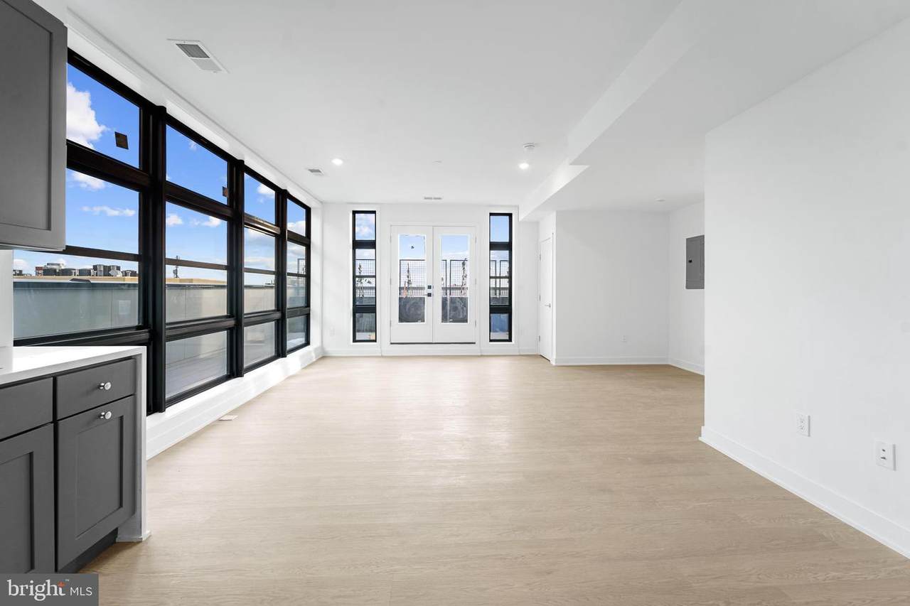 1417 Belmont Street - Photo 1