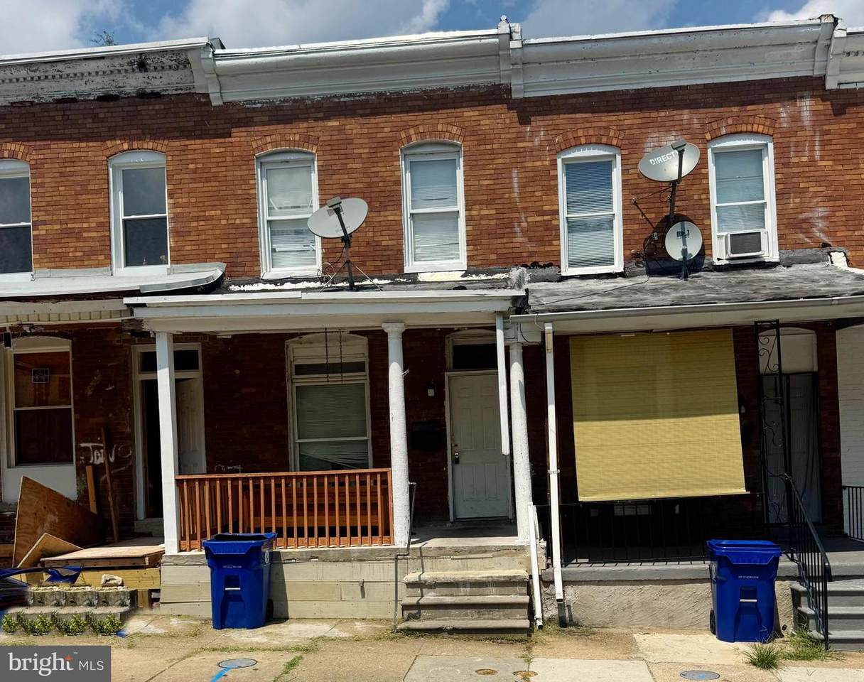 1120 Montpelier Street - Photo 1