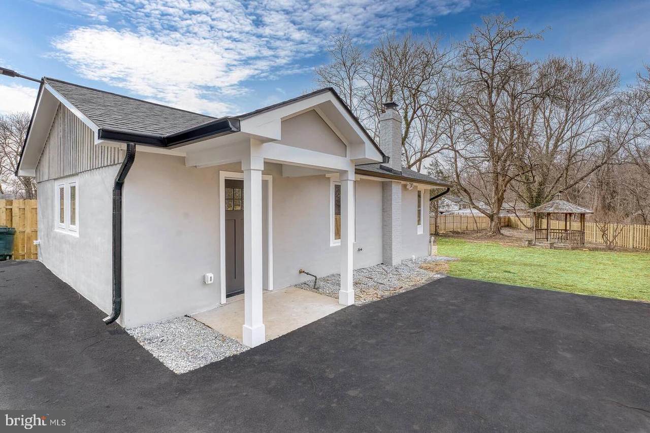 9300 Riggs Road - Photo 1