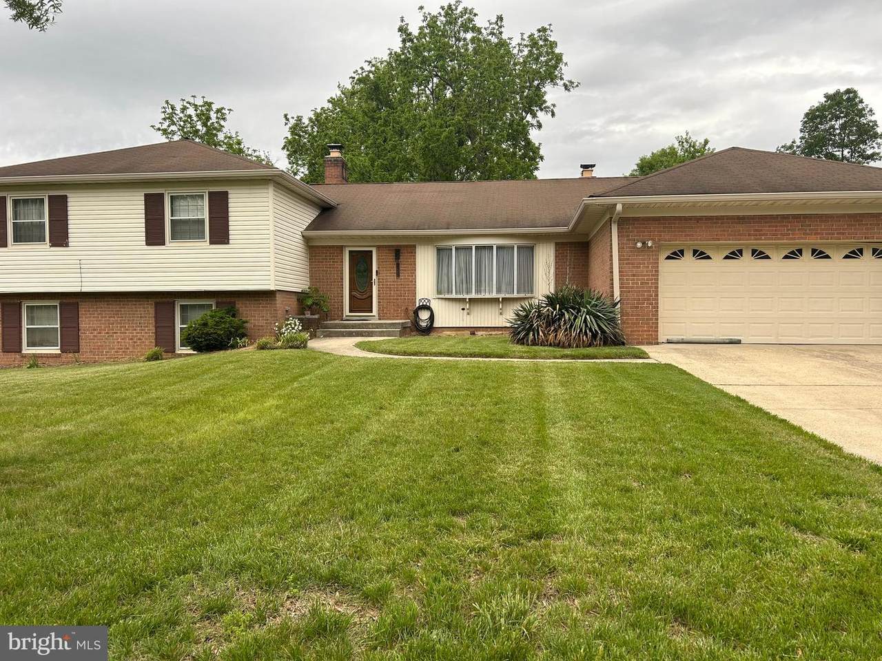 11500 Chantilly Lane - Photo 1