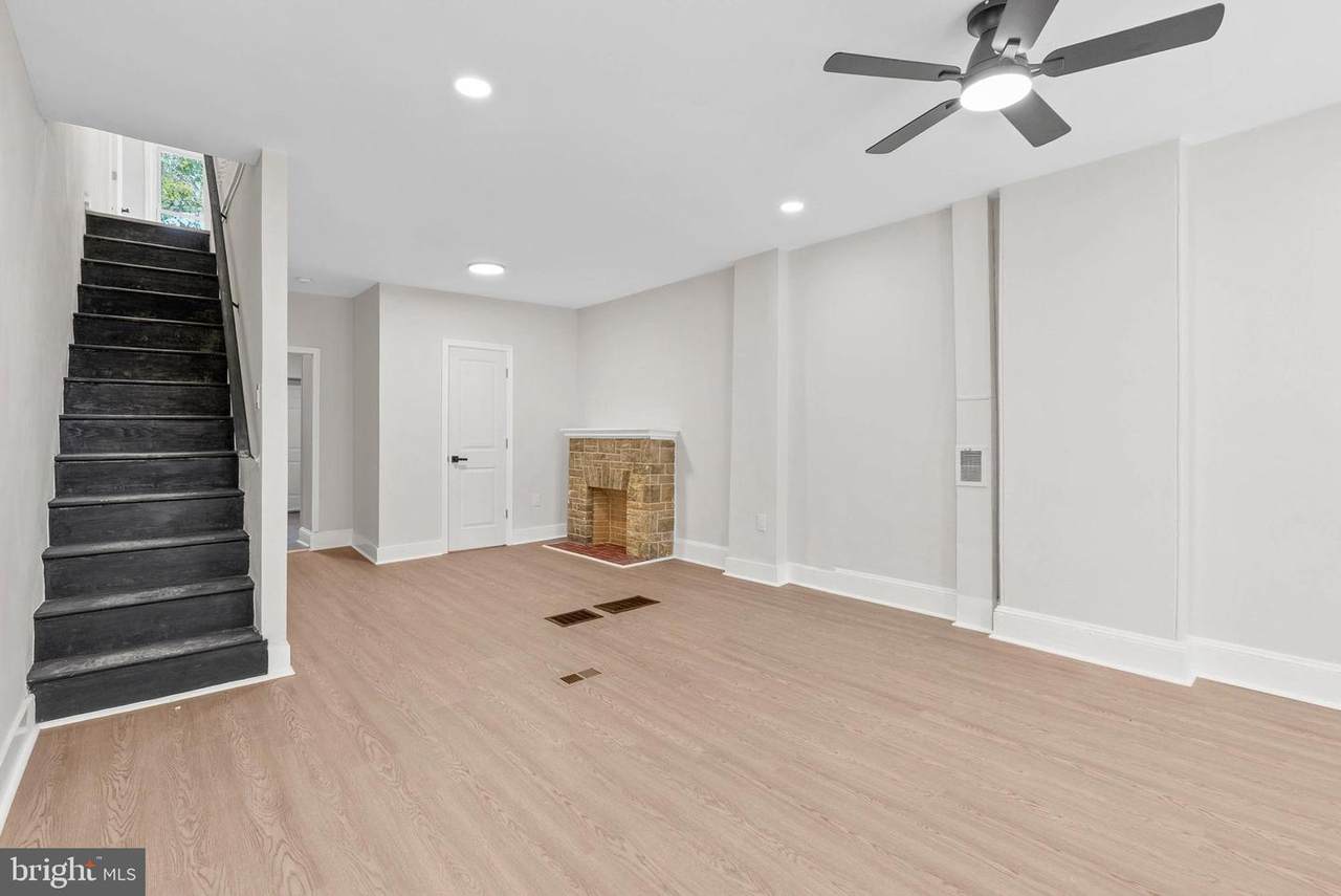 35 Collom Street - Photo 1