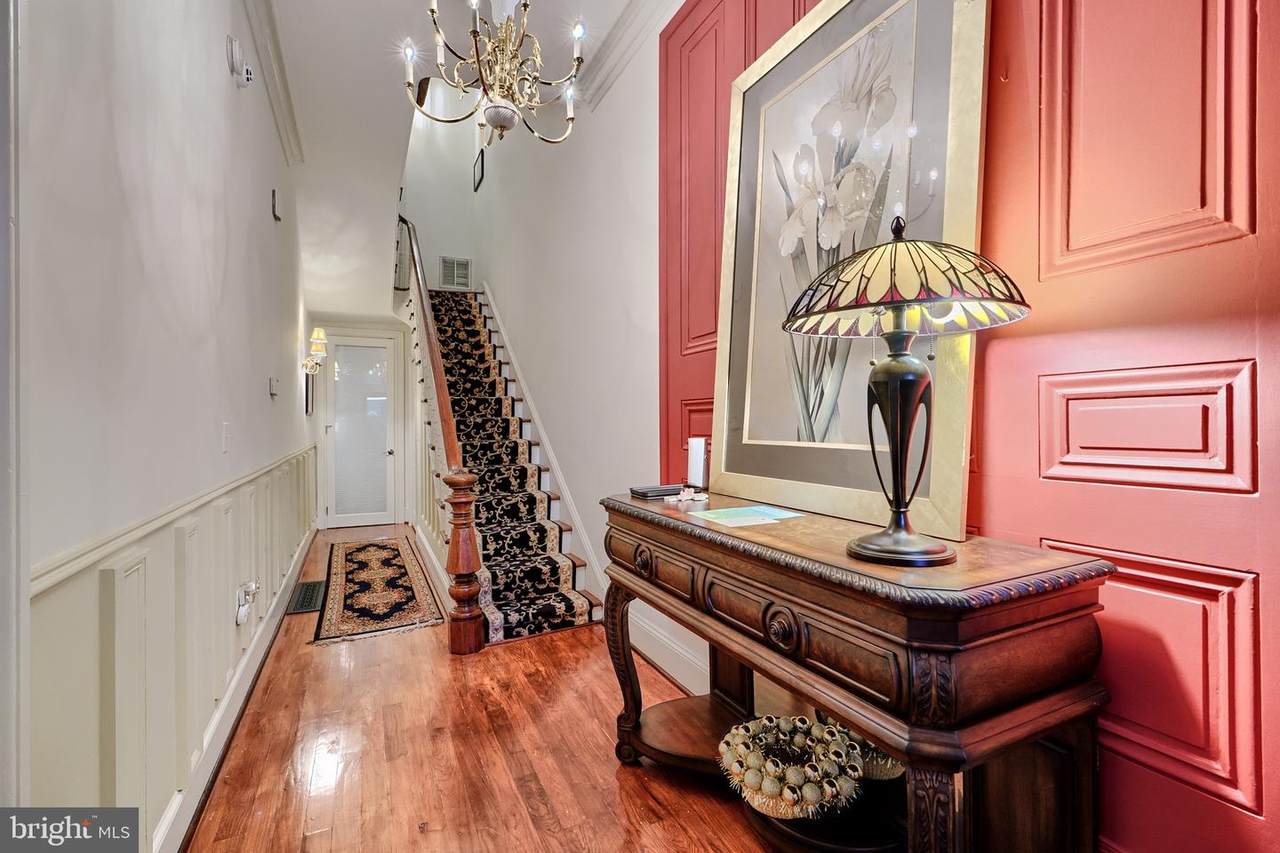 1404 Park Avenue - Photo 1