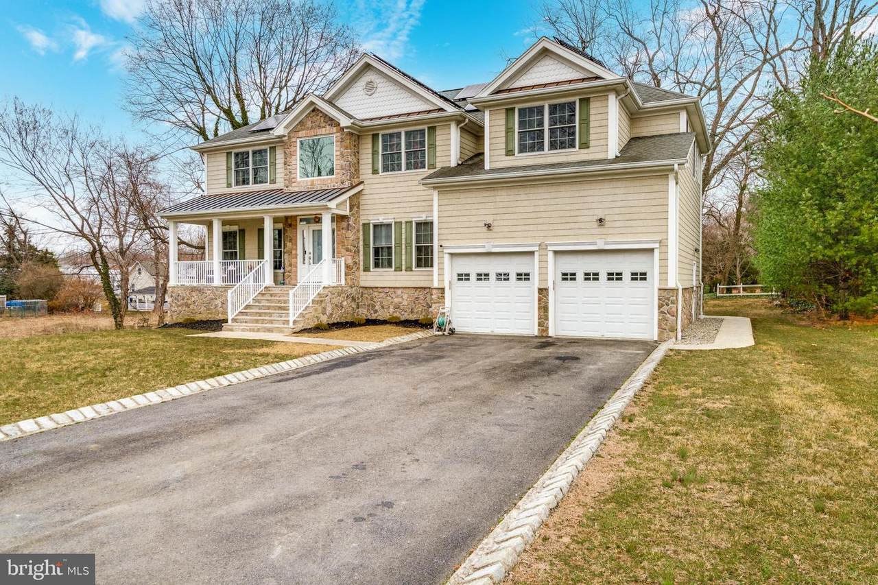 219 Maxwell Avenue - Photo 1