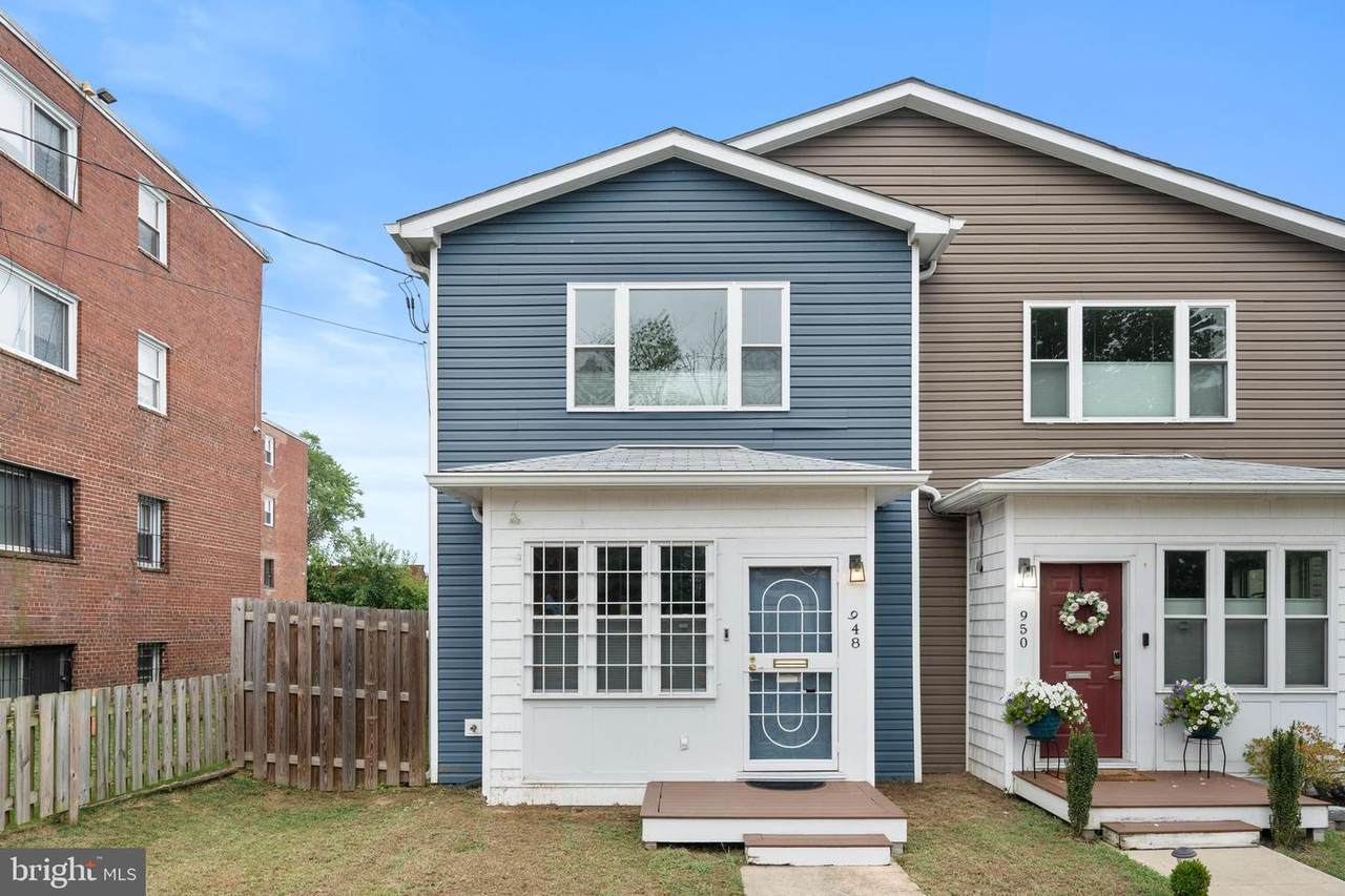 948 Division Avenue - Photo 1