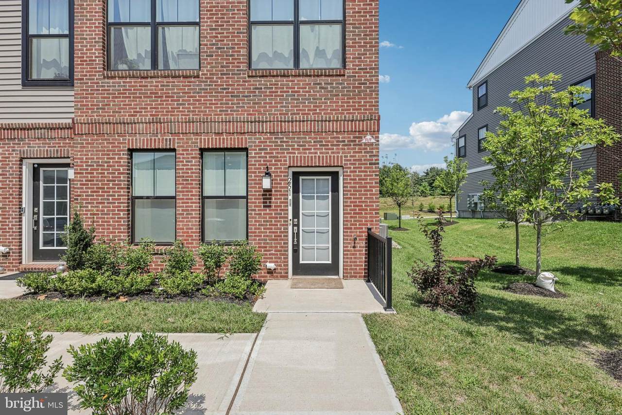 251 Aaron Truehart Way - Photo 1