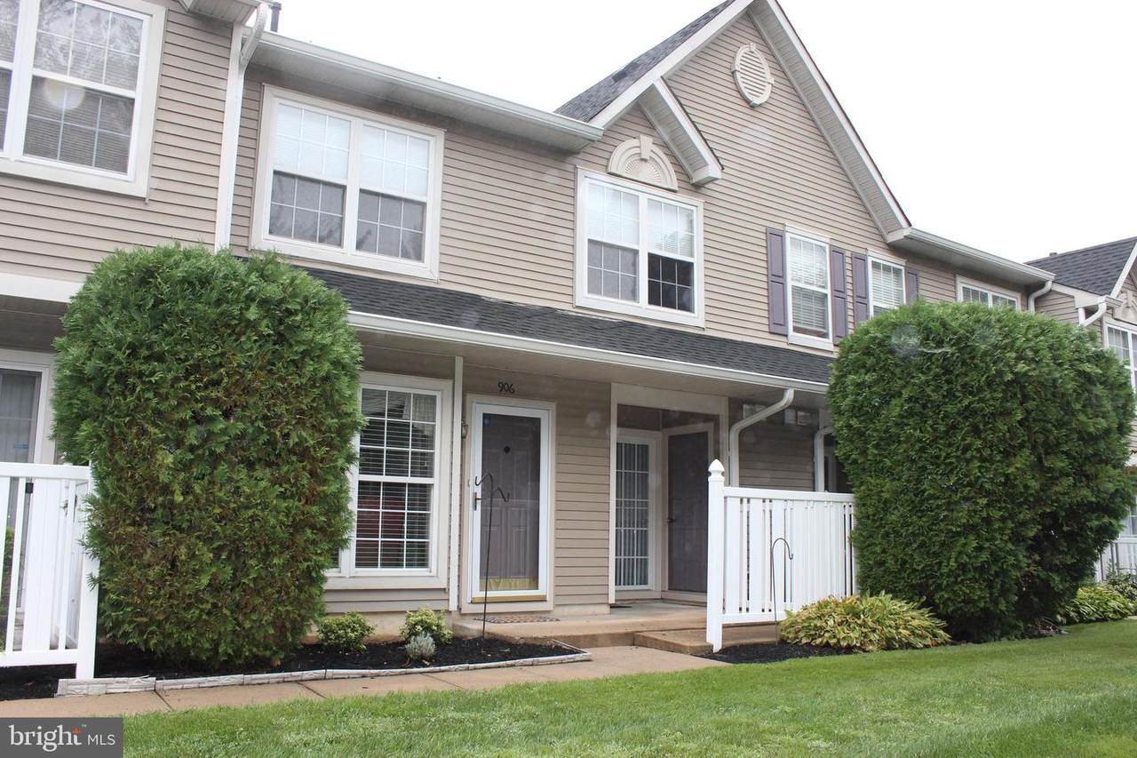 906 Coventry Way - Photo 1