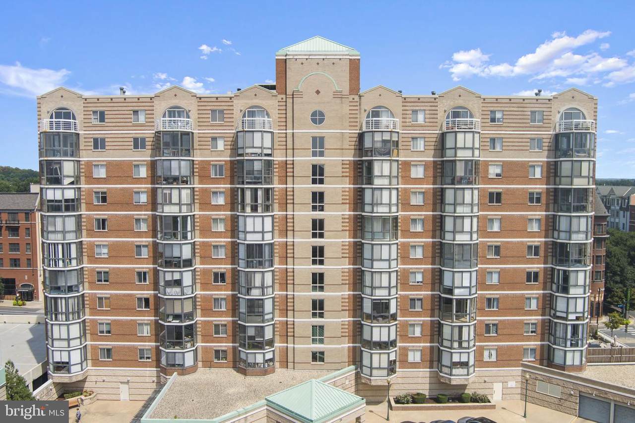 24 Courthouse Square - Photo 1