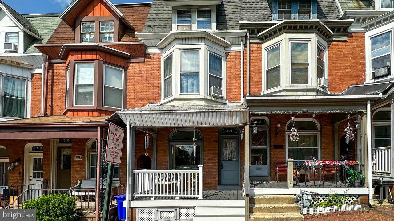 314 17TH Street - Photo 1