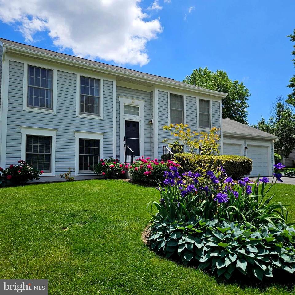 20911 Shakespeare Drive - Photo 1