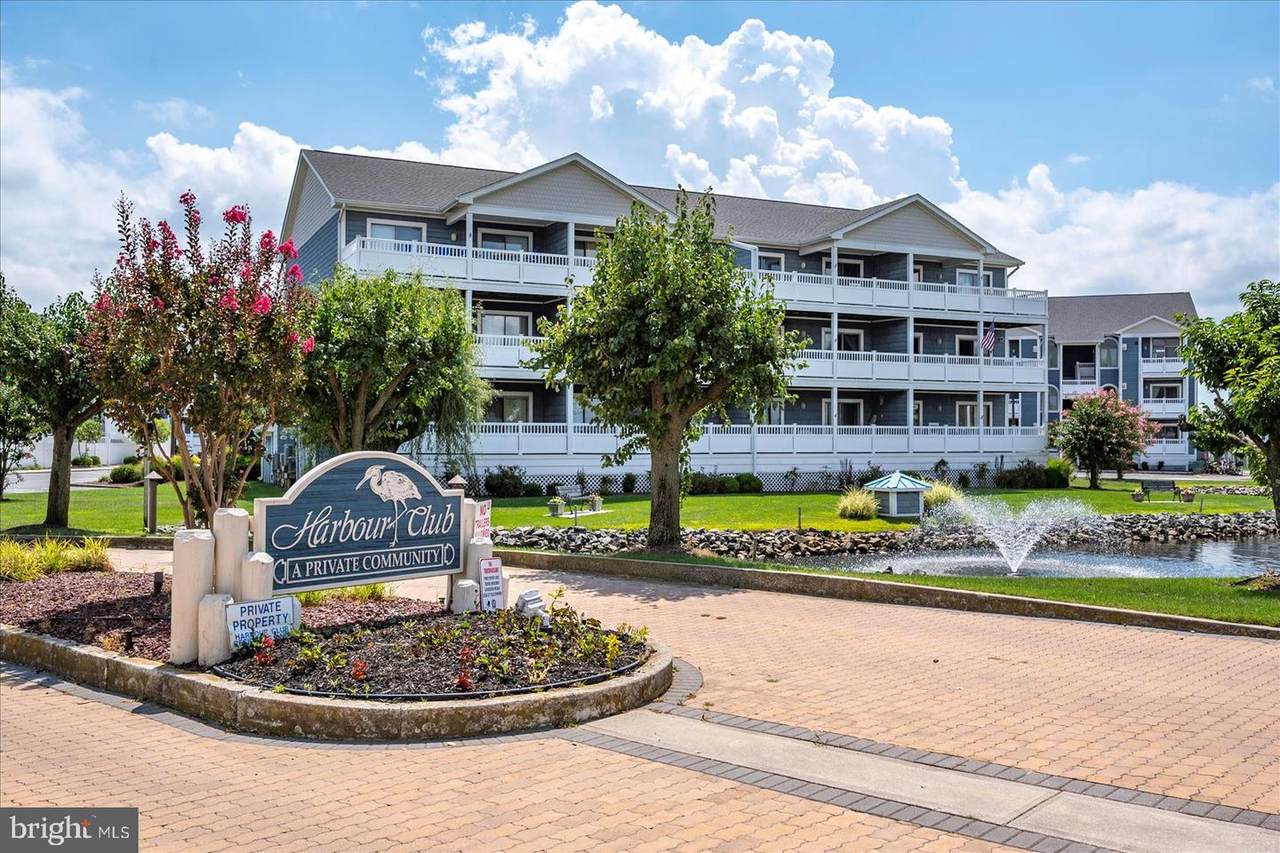 201 Heron Drive - Photo 1