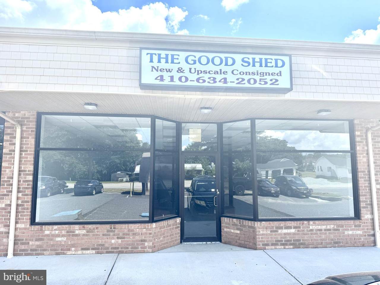 204 E 6Th Street - Photo 1