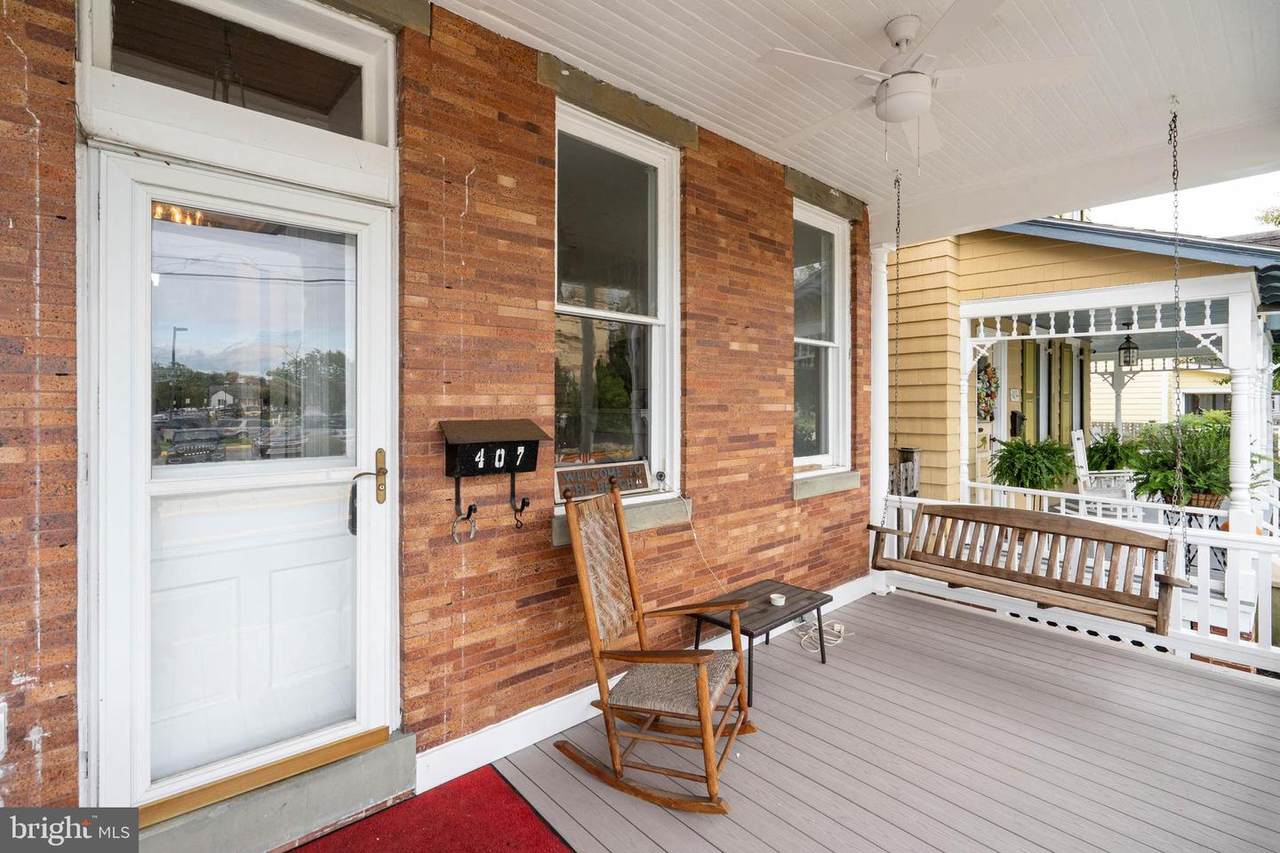 407 Savannah Road - Photo 1