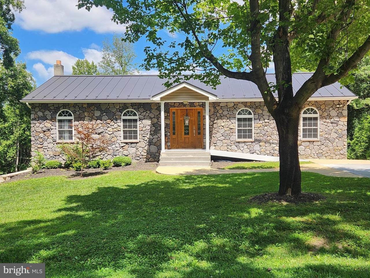 302 Hidden View Lane - Photo 1