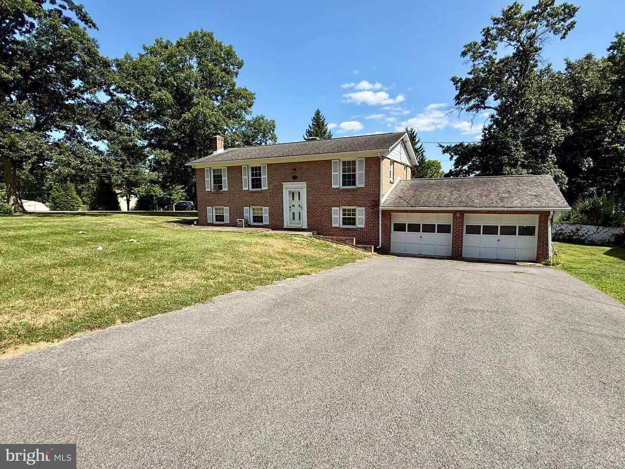 15700 Acorn Ct - Photo 1