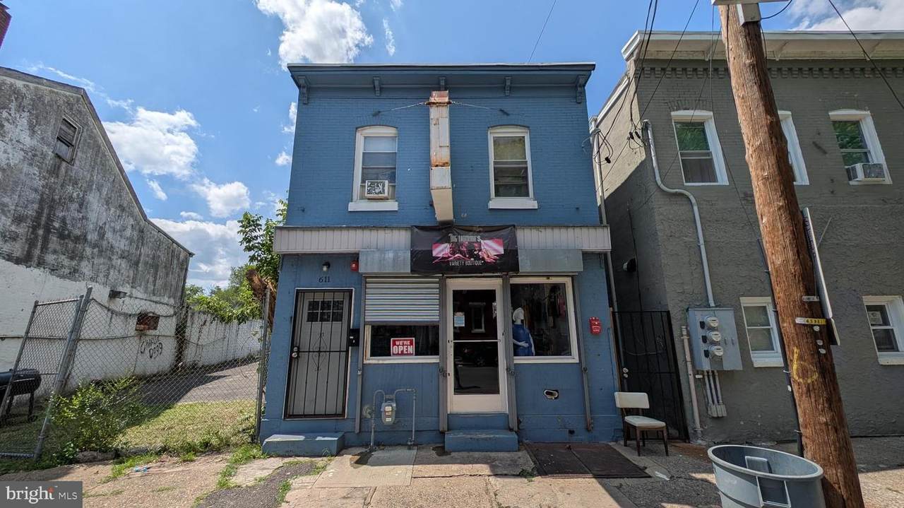 611 Martin Luther King Jr Boulevard - Photo 1