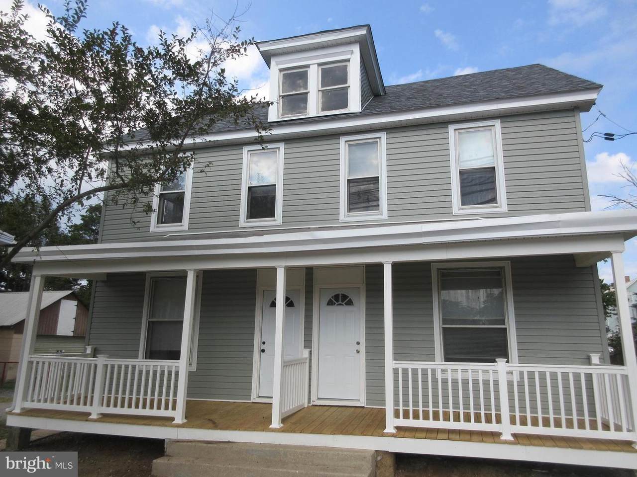 137 N Franklin Street - Photo 1