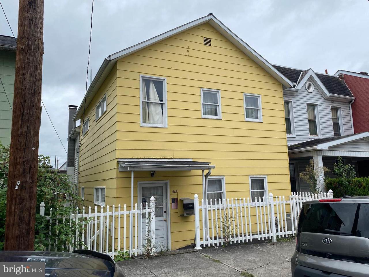 418 Columbia Street - Photo 1