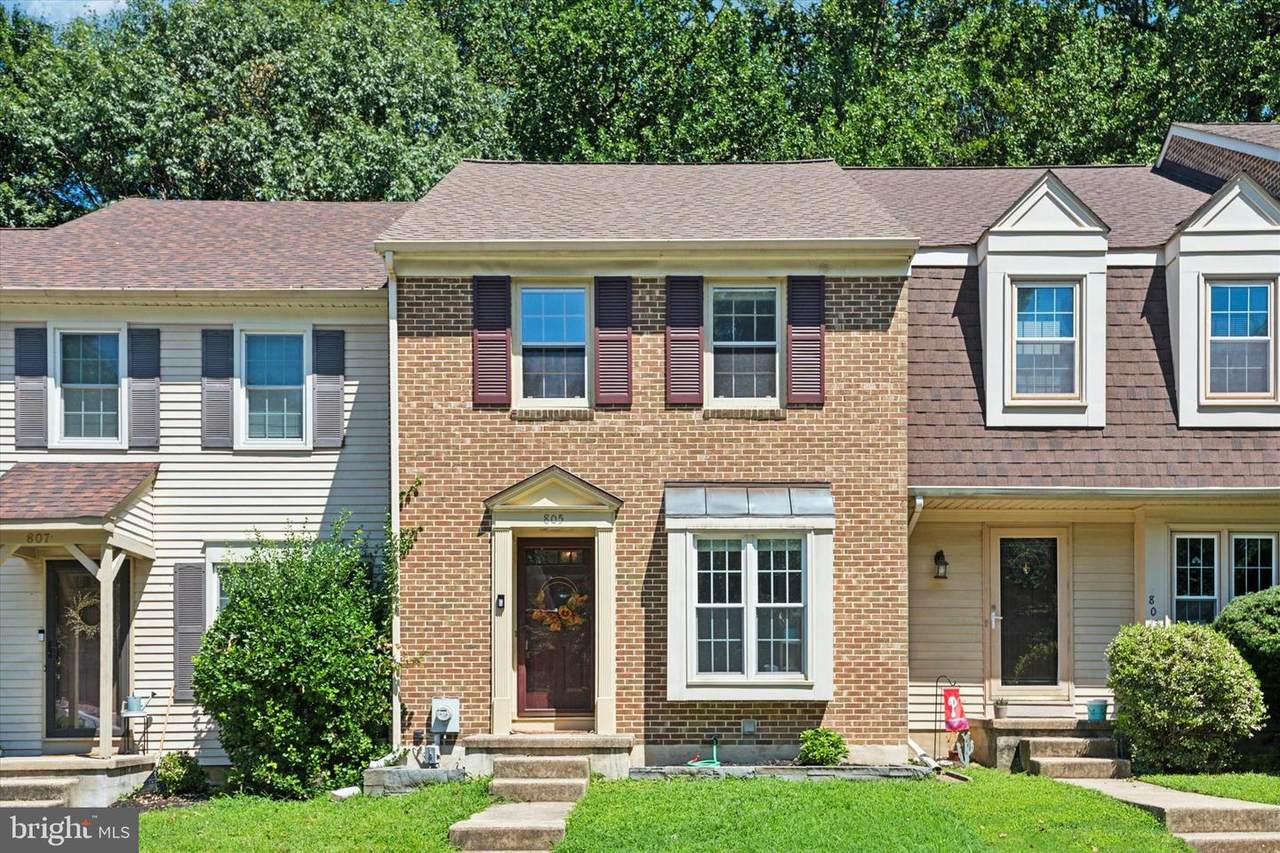 805 Stockbridge Drive - Photo 1