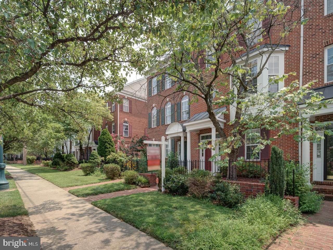 536 Redland Boulevard - Photo 1