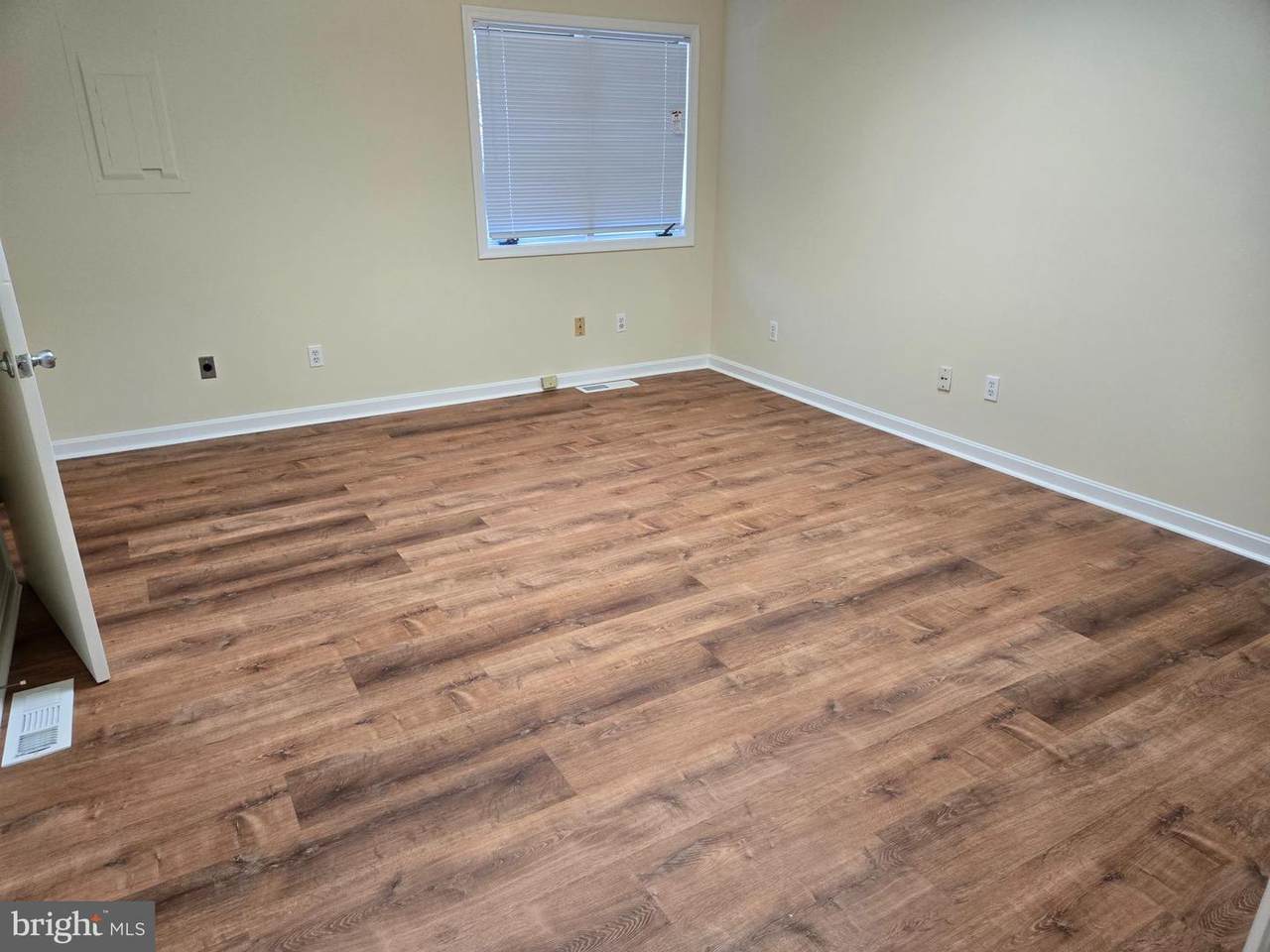 203 Romancoke Road - Photo 1