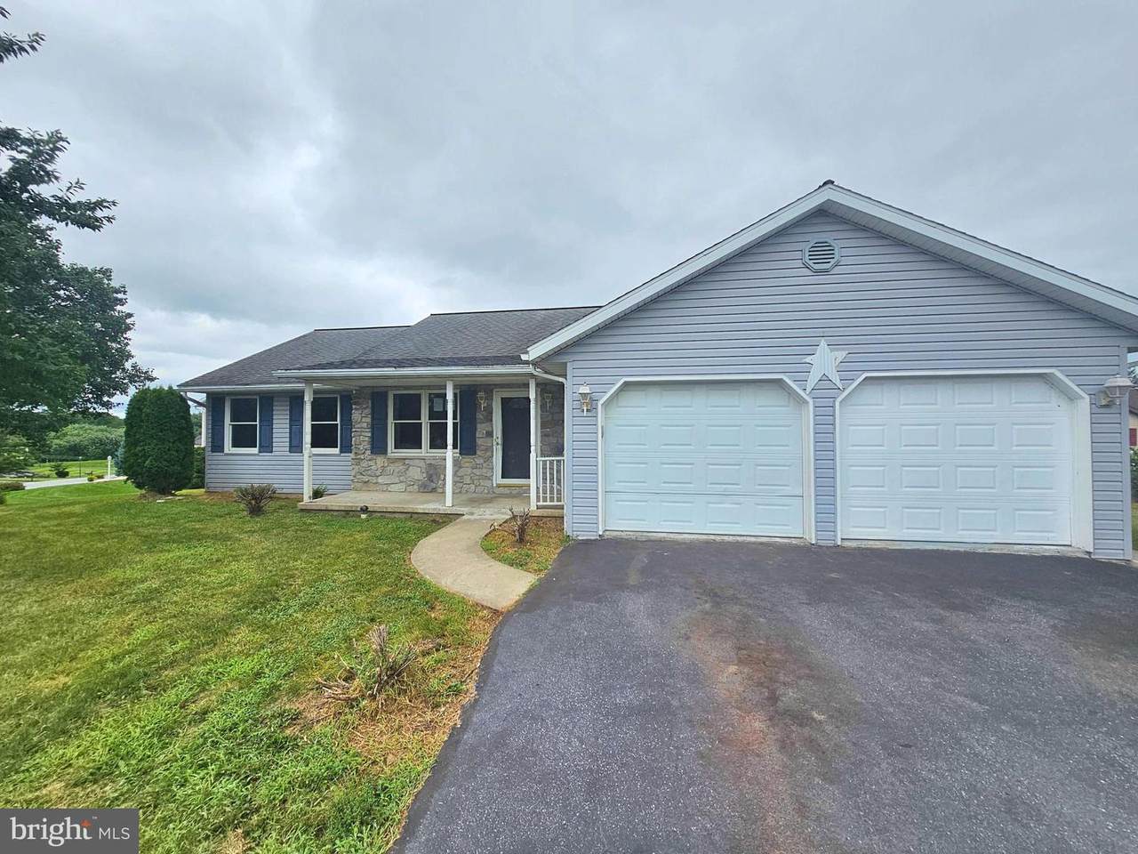 605 Progress Avenue - Photo 1