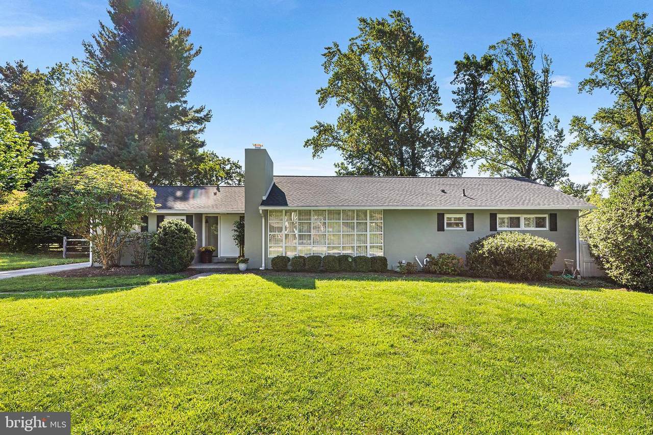 418 School Lane - Photo 1