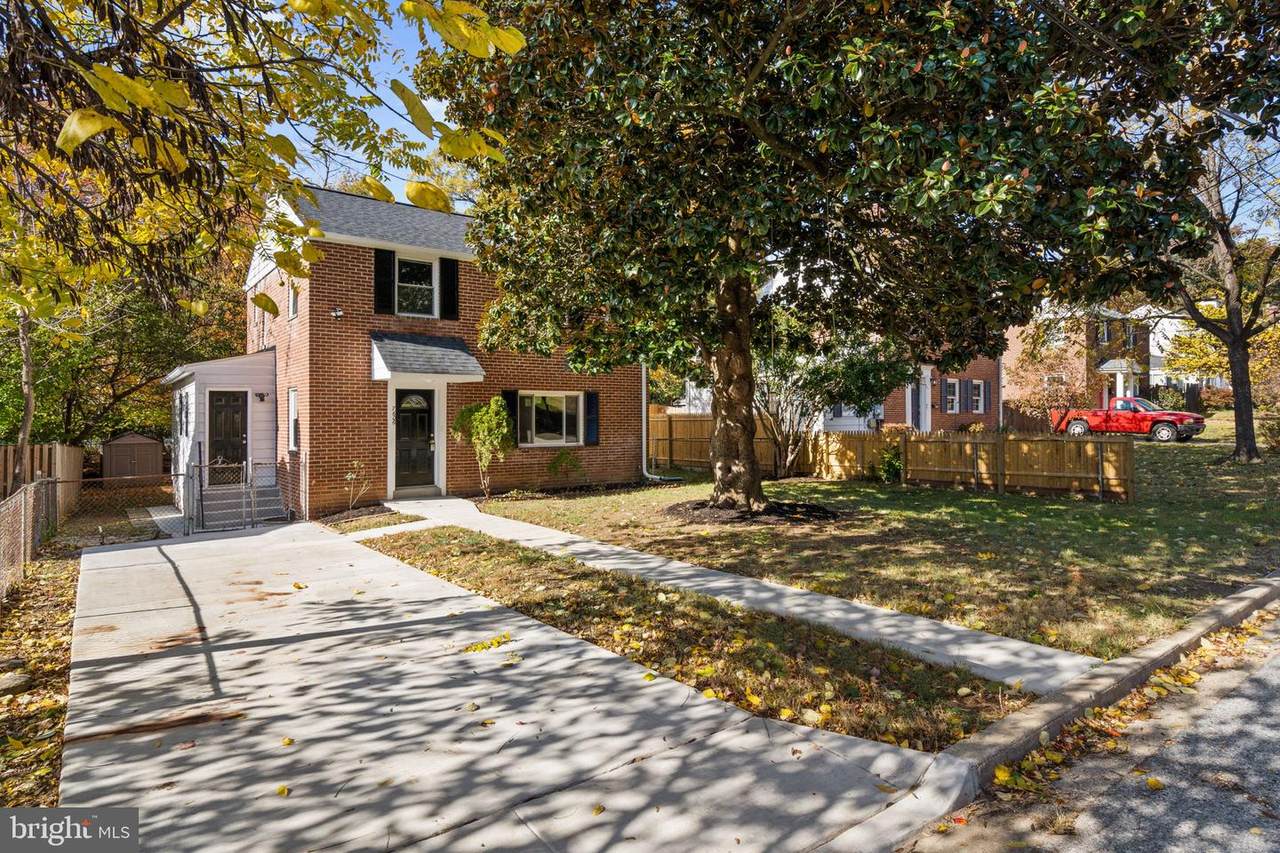 7606 15TH Avenue - Photo 1