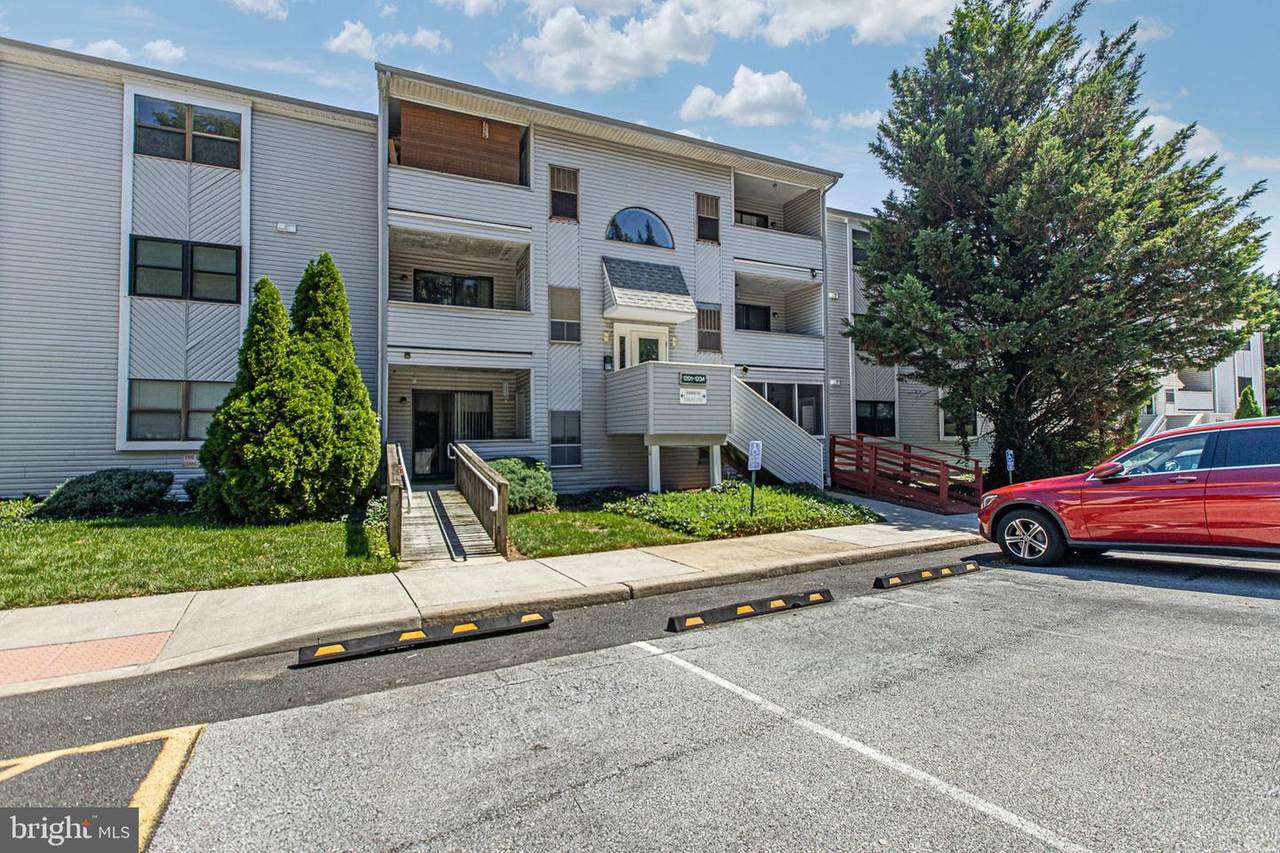 1201 Governor House Circle - Photo 1