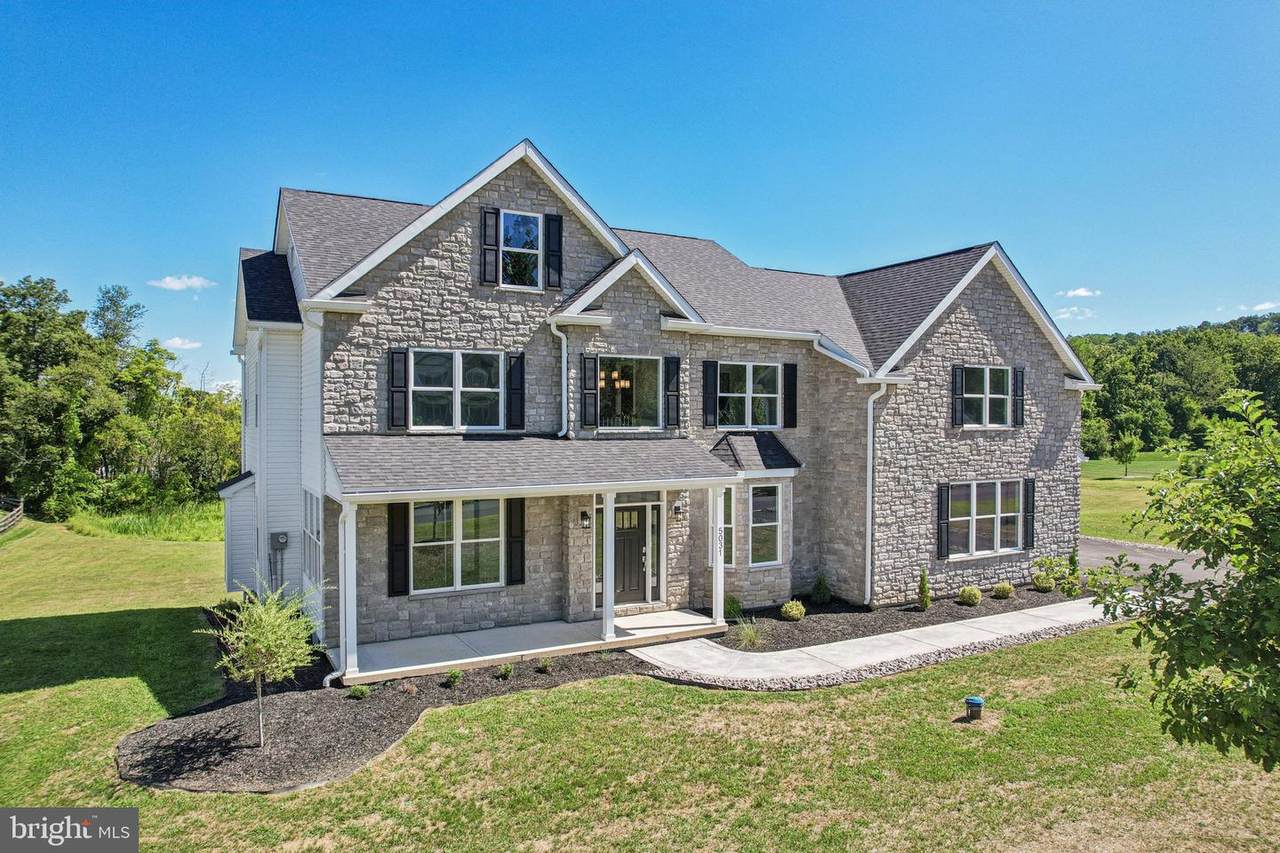 5031 Hunter Lane - Photo 1