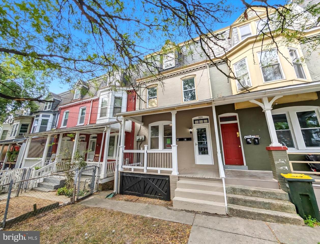 320 Ann Street - Photo 1