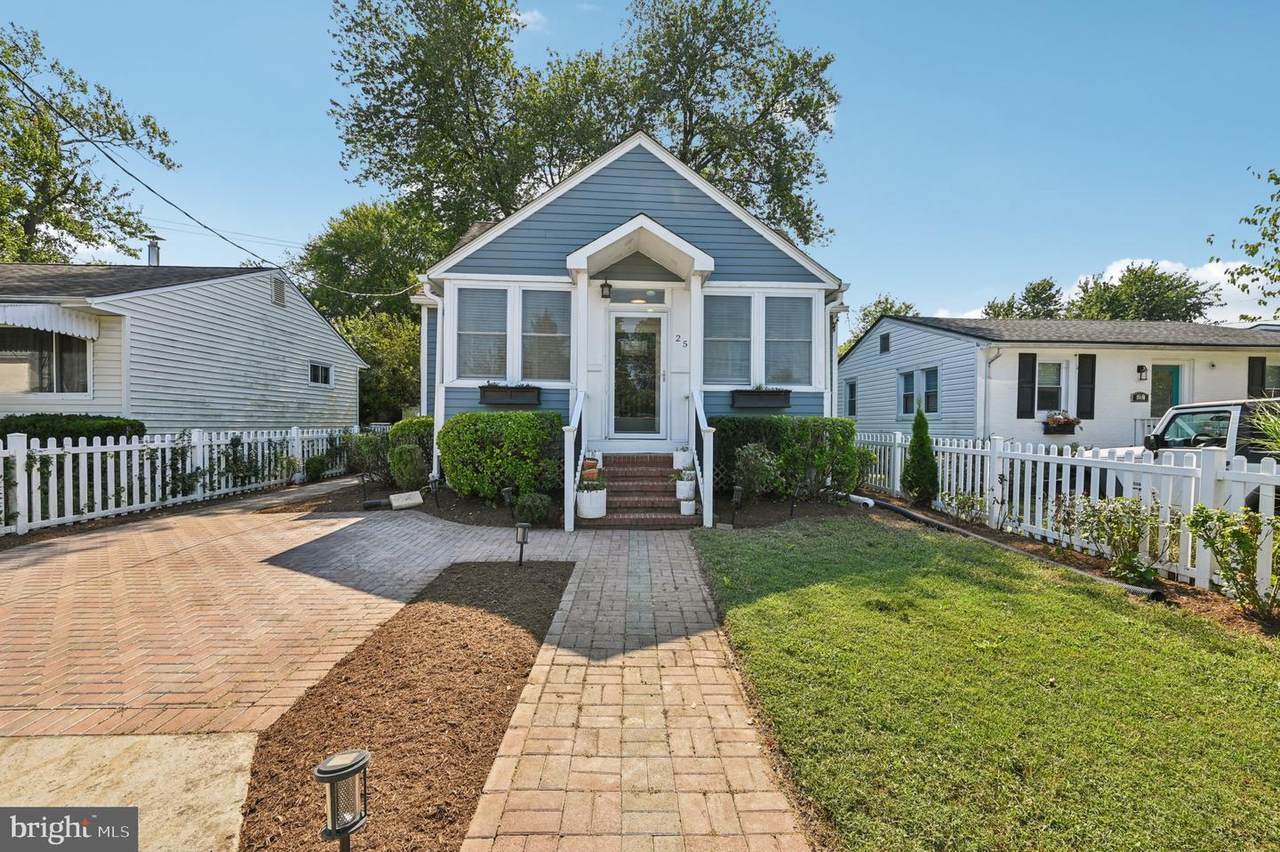 25 Dorsey Avenue - Photo 1