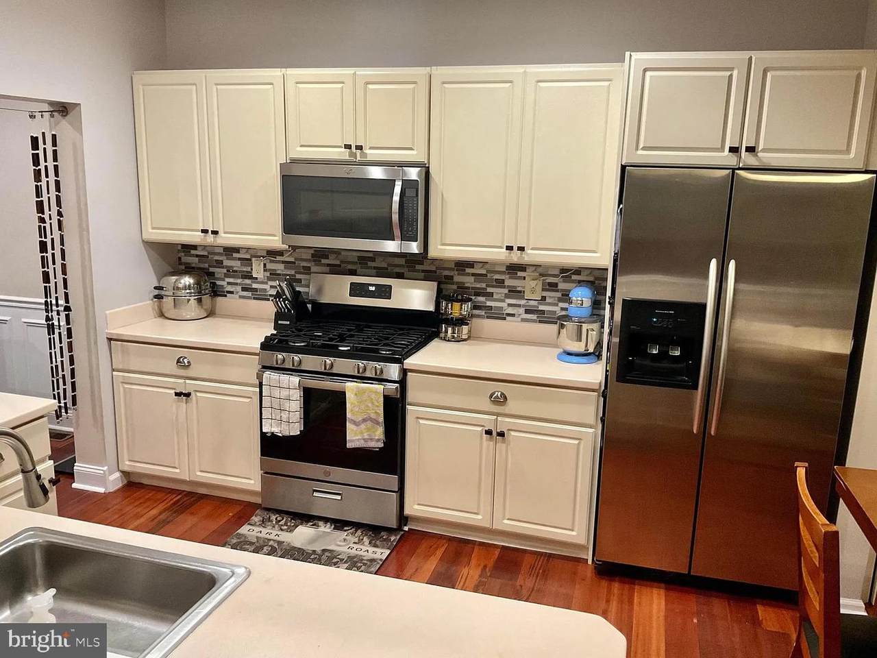 9 Adams Lane - Photo 1