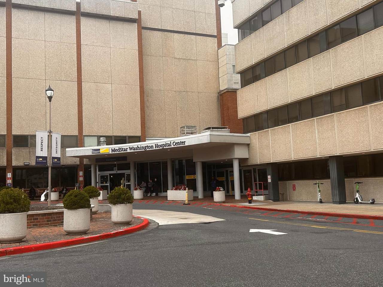 106 Irving Street - Photo 1