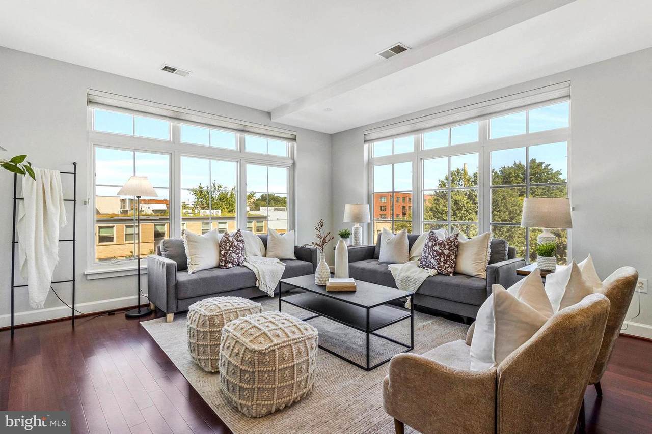 150 V Street - Photo 1