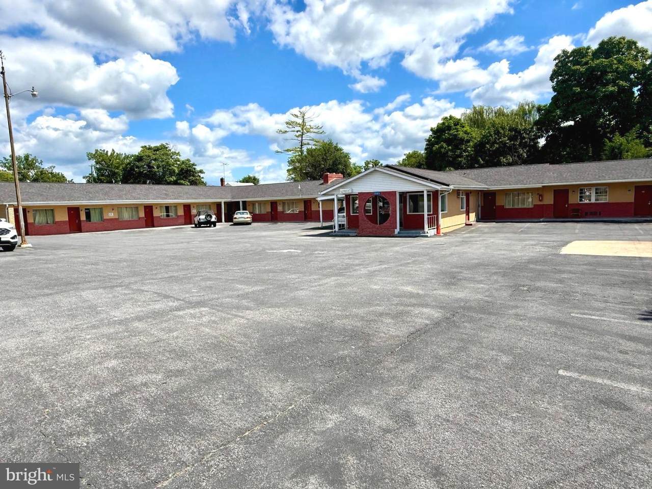 1024 Winchester Avenue - Photo 1