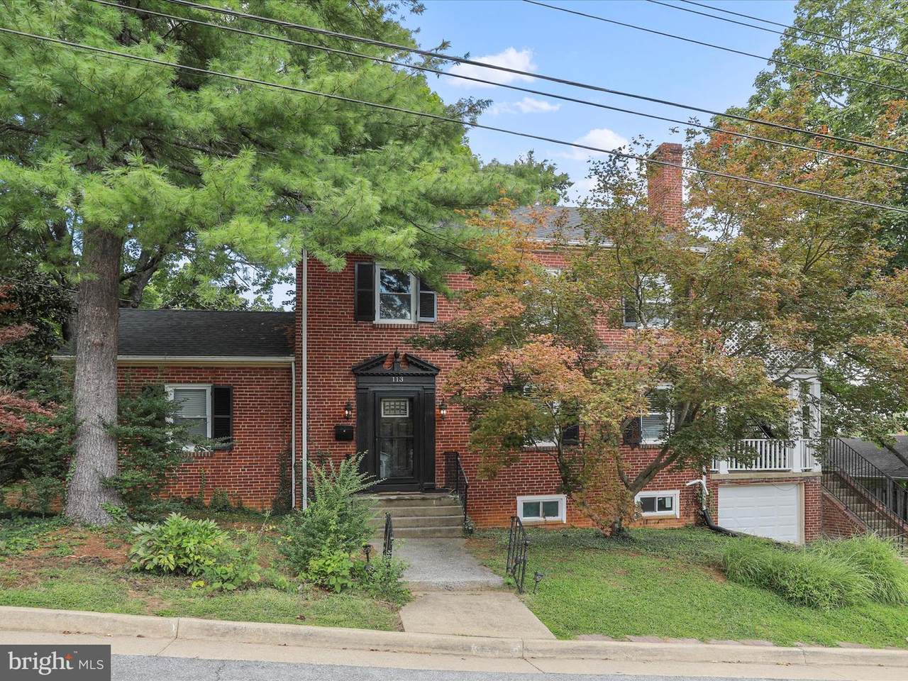 113 1ST Street - Photo 1