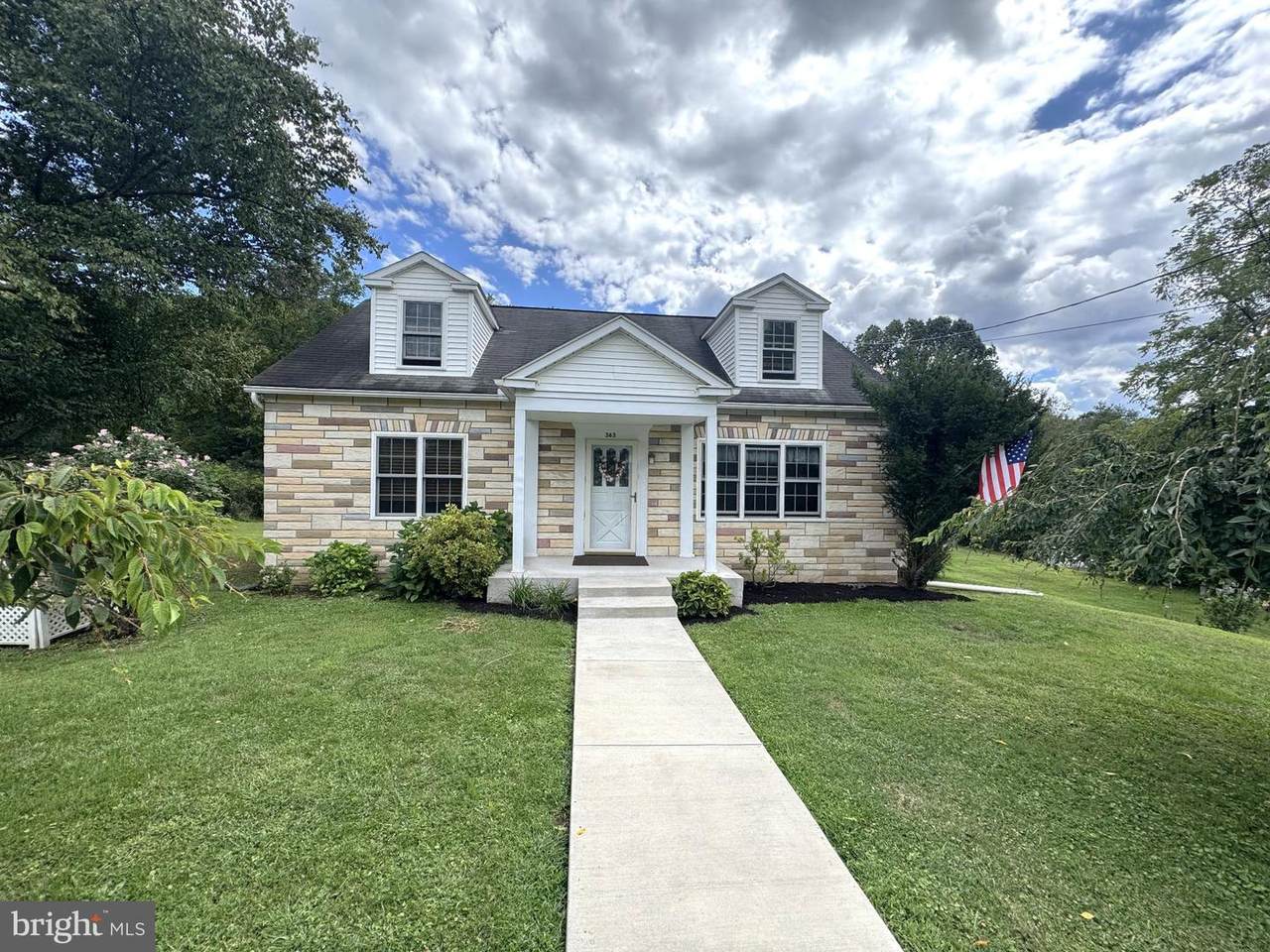 363 Walnut Street - Photo 1